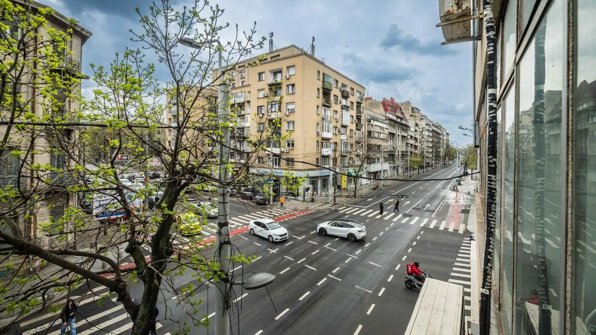 Cismigiu Apartment With Balcony & View Bucharest